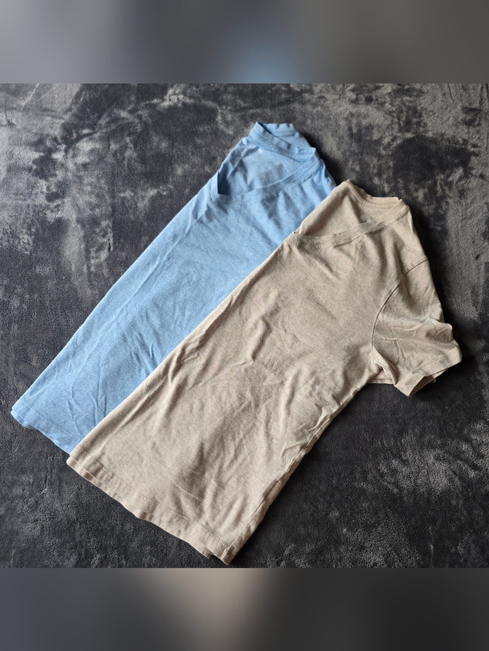 Orvis The Perfect Tee Relaxed Fit V Neck Size Medium